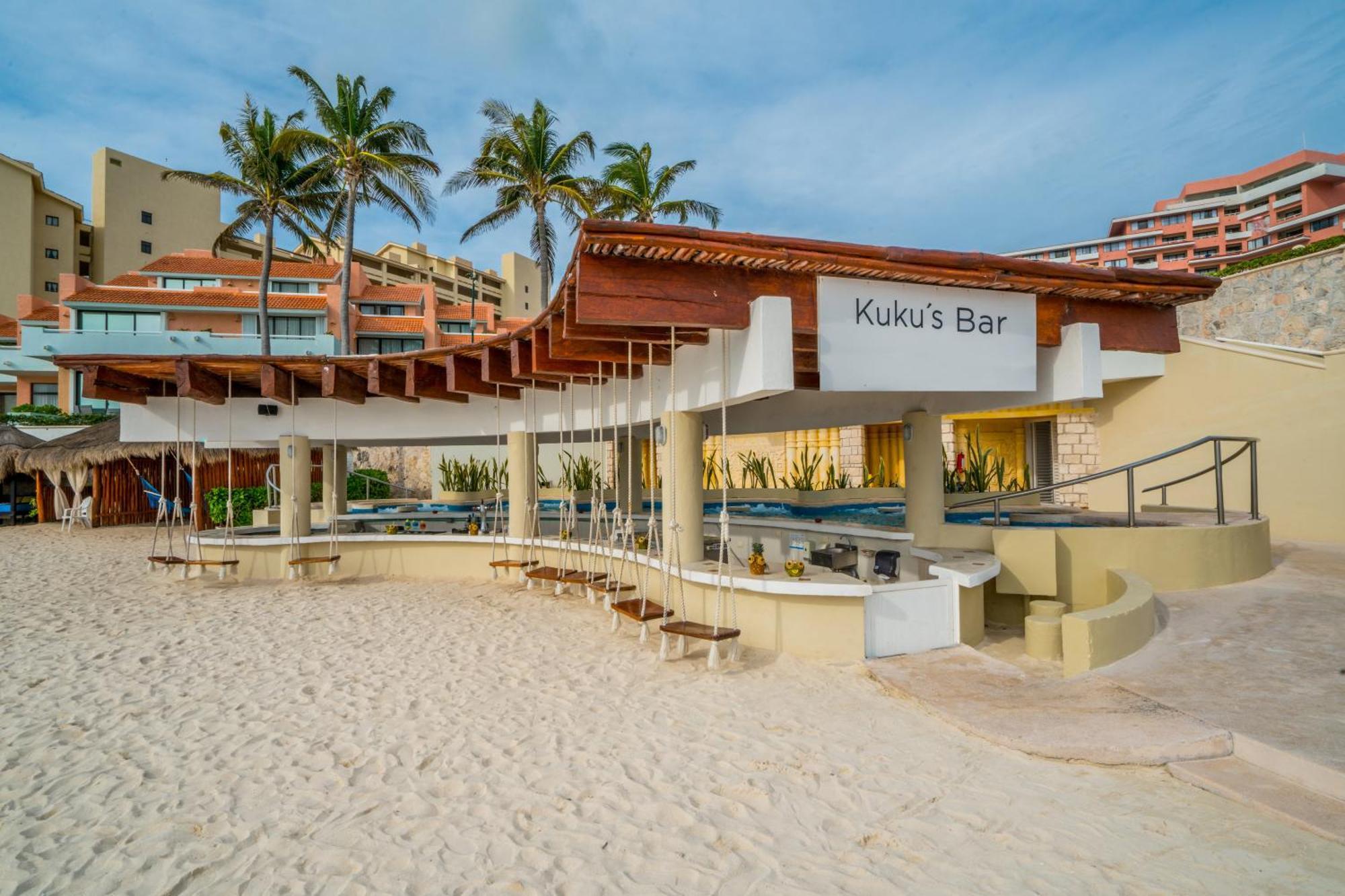 Wyndham Grand Cancun All Inclusive Resort & Villas Exterior photo